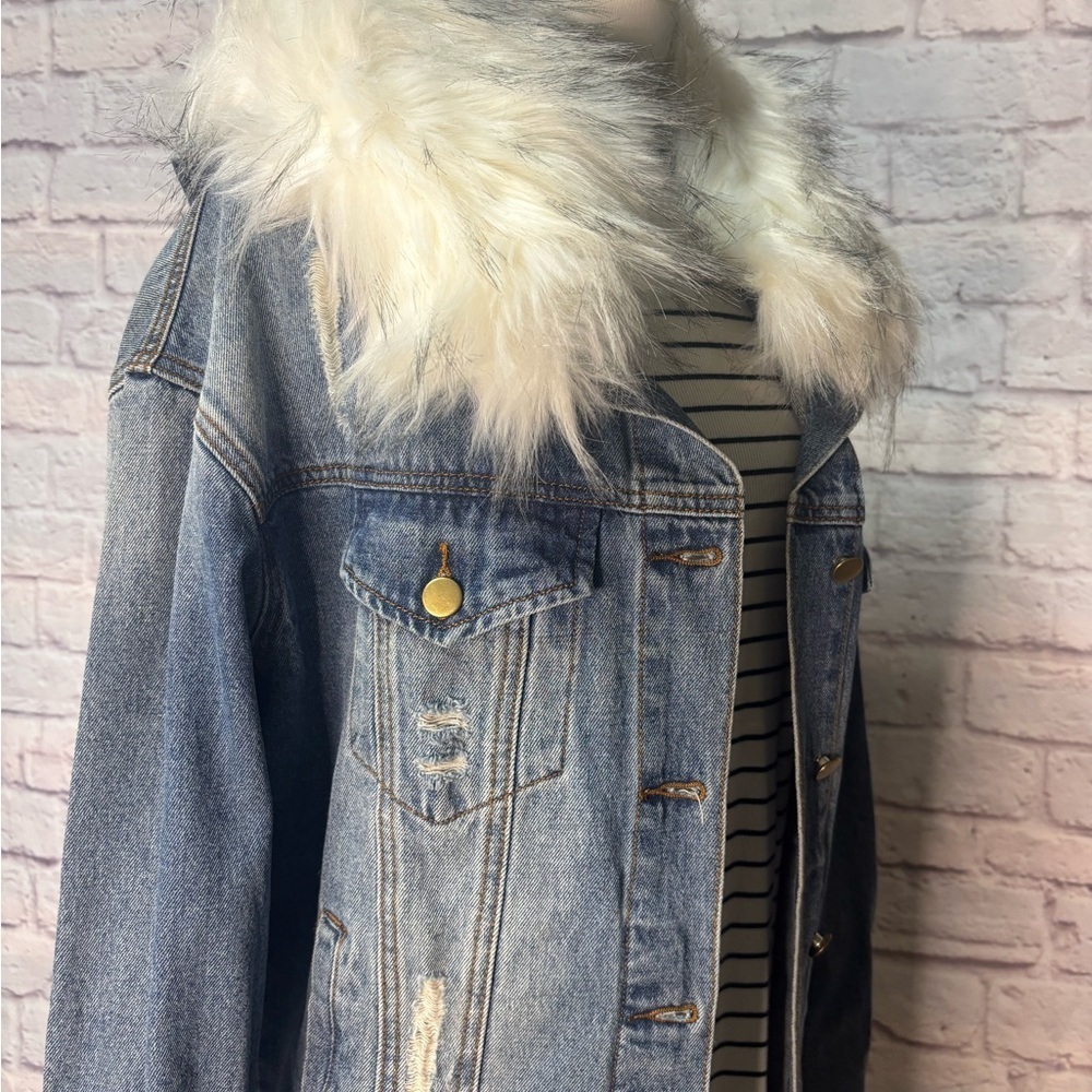 Bluivy Over Sized Denim Jacket With Removable Fur - Picture 13 of 13